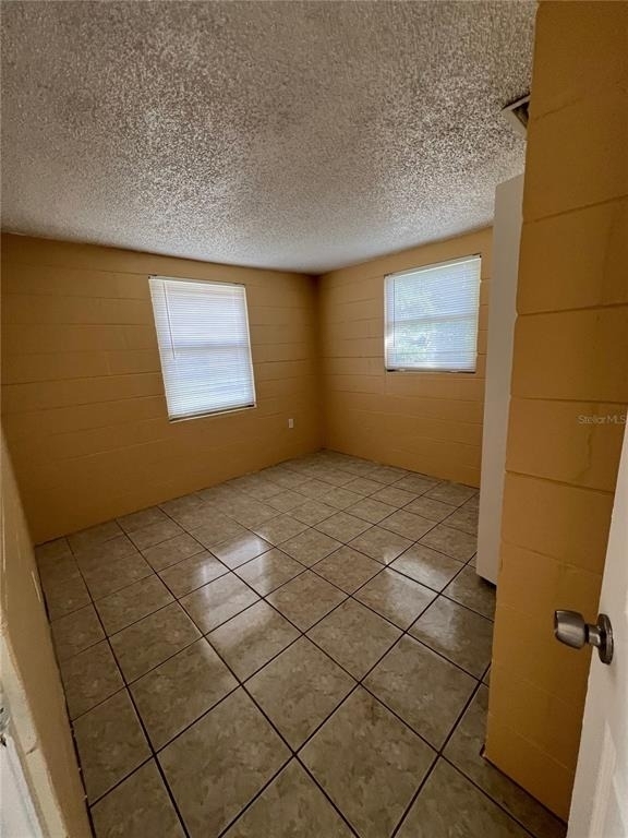 3007 14th St E - Photo 1