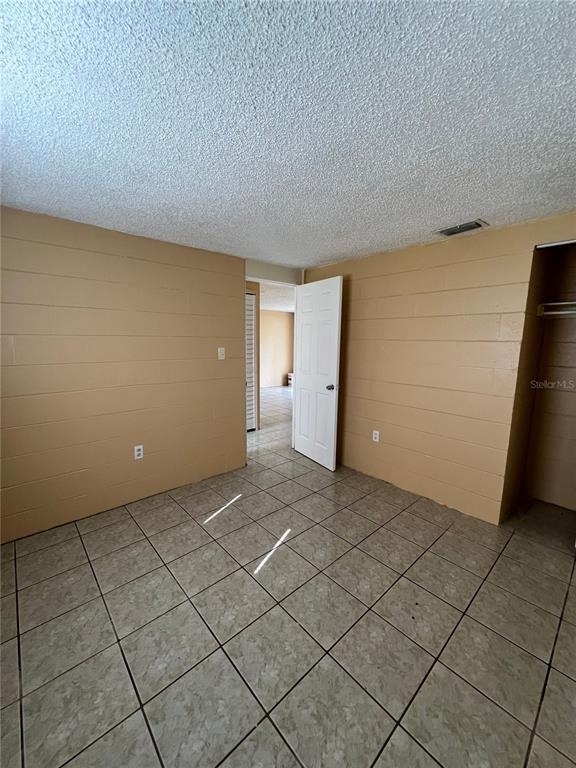 3007 14th St E - Photo 4