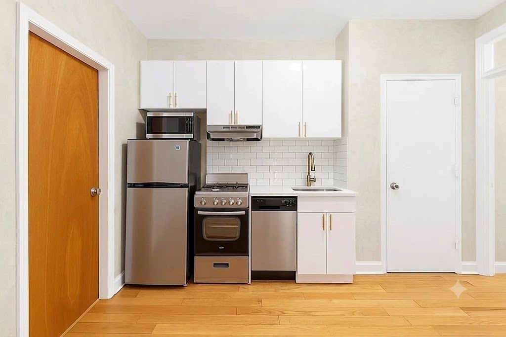 3rd Avenue - Photo 2