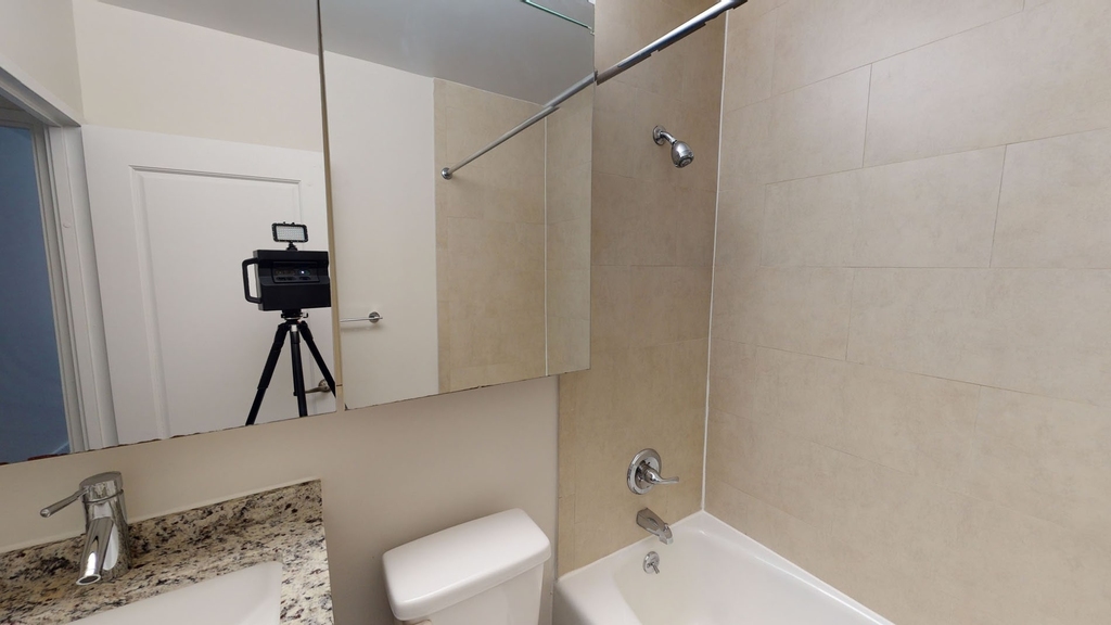 401 E 34th St - Photo 4