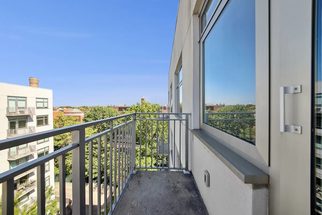 1277 East 14th Street - Photo 8