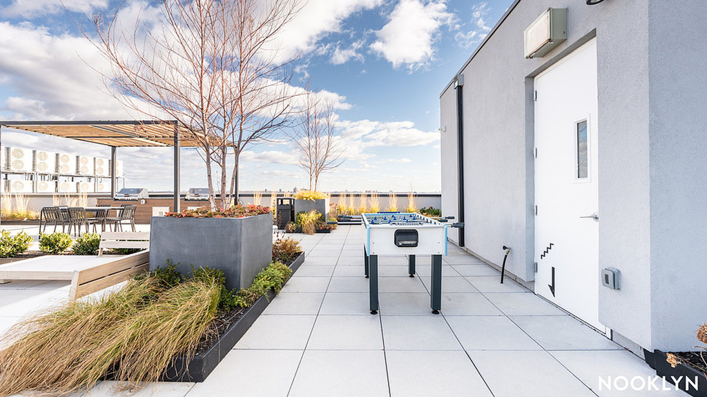 1499 Bedford Ave  - Photo 4