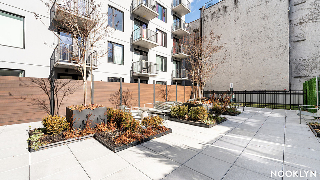 1499 Bedford Ave  - Photo 8