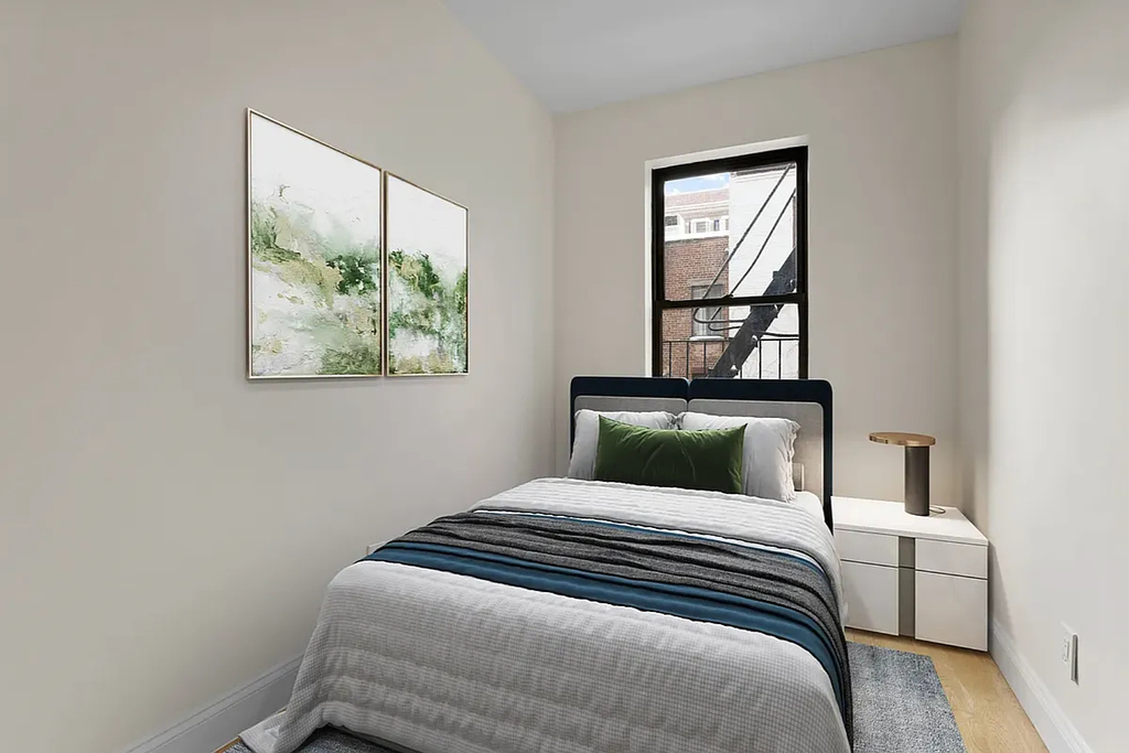 201 West 11th Street - Photo 3