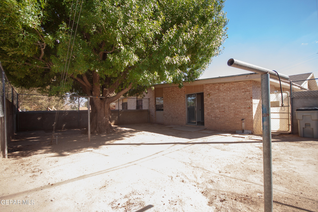 8153 Saint Andrew Lane - Photo 2