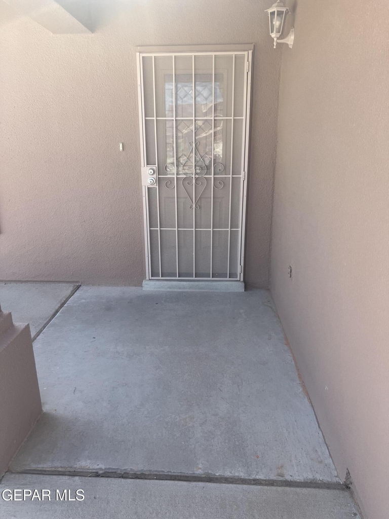 14236 Poets Rock Lane - Photo 5