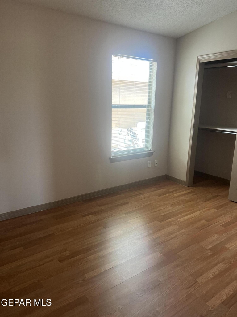 14236 Poets Rock Lane - Photo 10