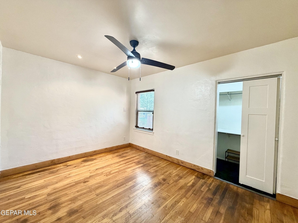7404 Franklin Drive - Photo 9