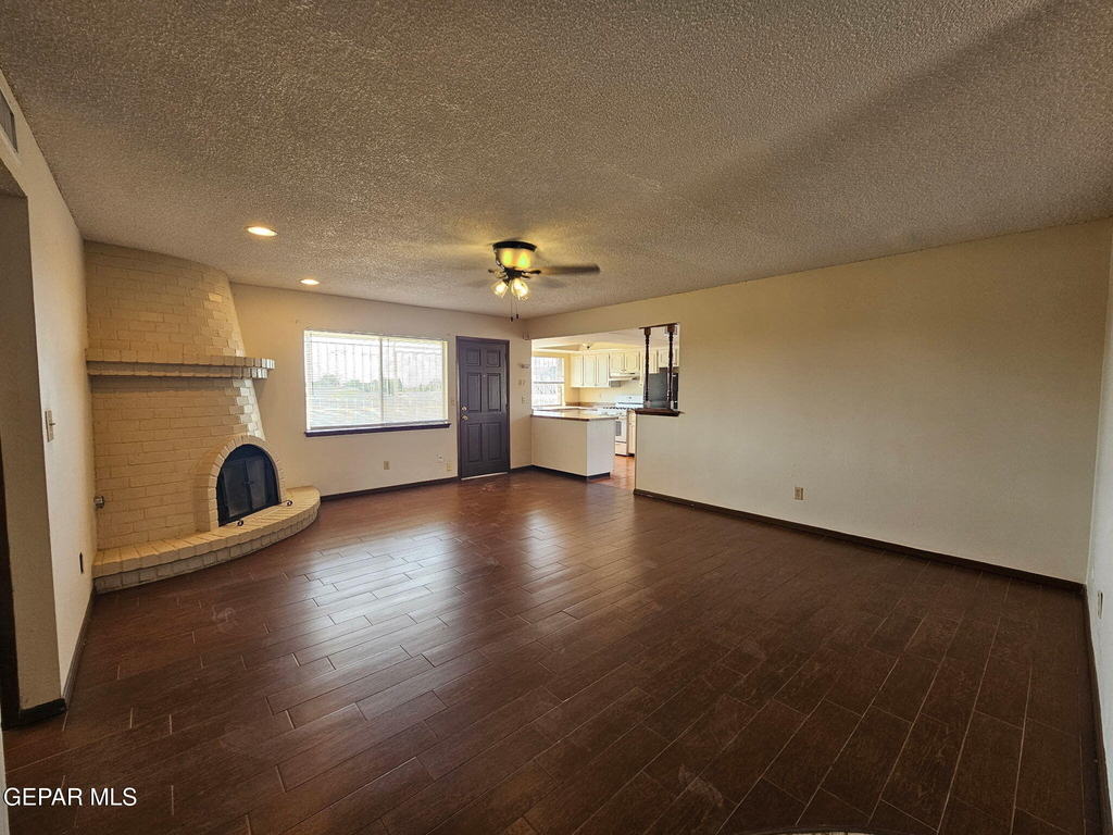 10604 Pleasant Hills Drive - Photo 4