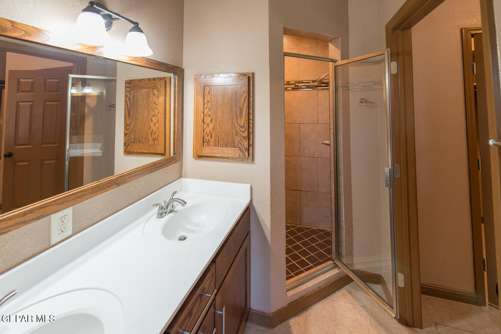 326 Coates Drive - Photo 9