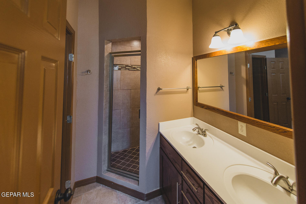 326 Coates Drive - Photo 20