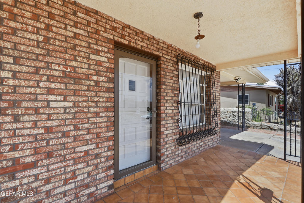 6115 Tesuque Drive - Photo 4
