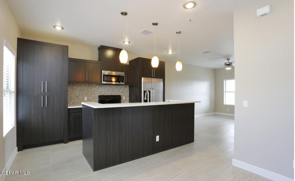 410 Thorn Avenue - Photo 8