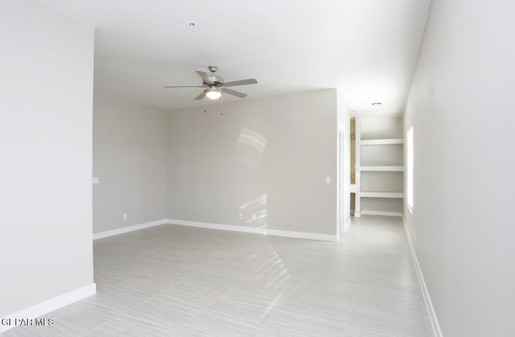 410 Thorn Avenue - Photo 1