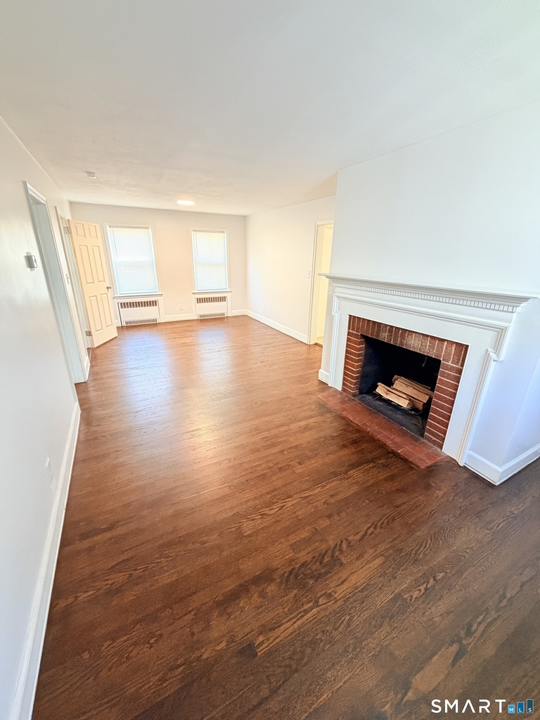 8 Locust Street - Photo 4