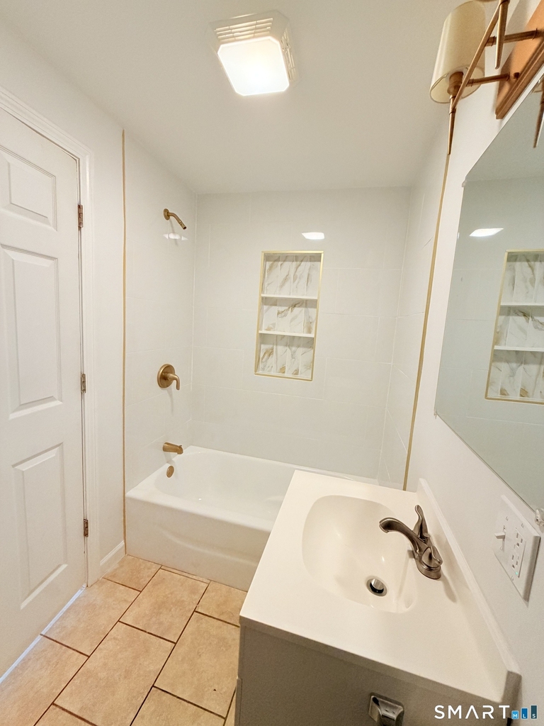 8 Locust Street - Photo 6