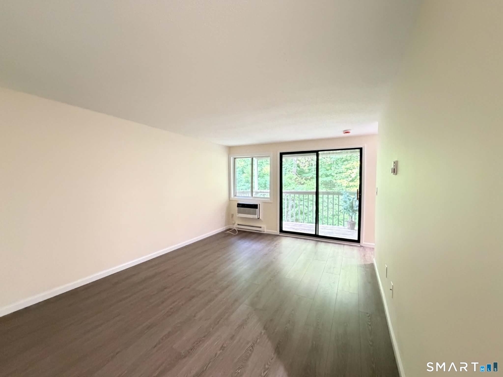 7 Padanaram Road - Photo 1