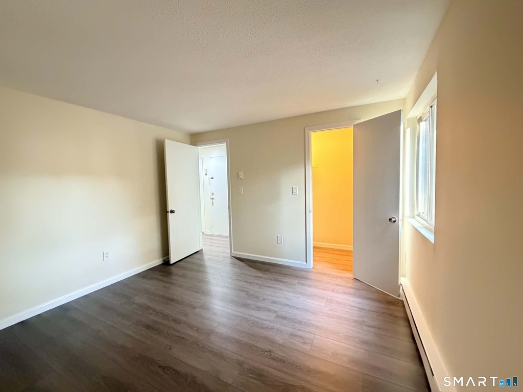 7 Padanaram Road - Photo 7