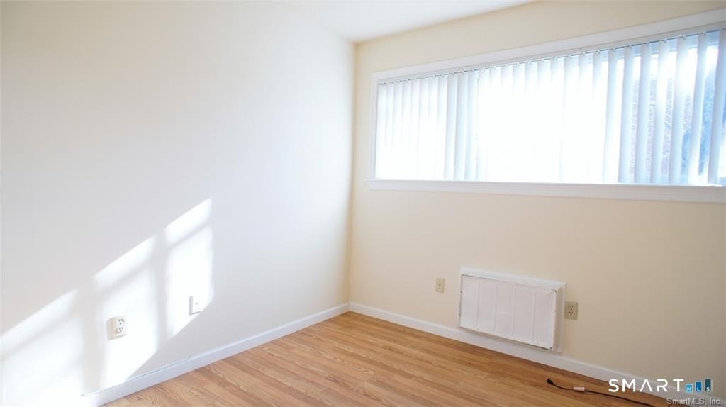 37 Ferris Avenue - Photo 6