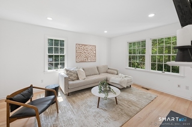 88 Edward Place - Photo 14