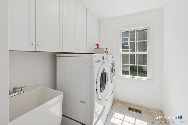 88 Edward Place - Photo 17