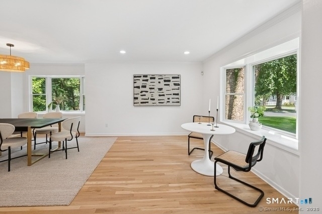 88 Edward Place - Photo 3