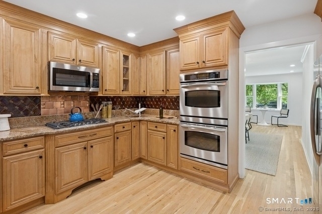 88 Edward Place - Photo 5