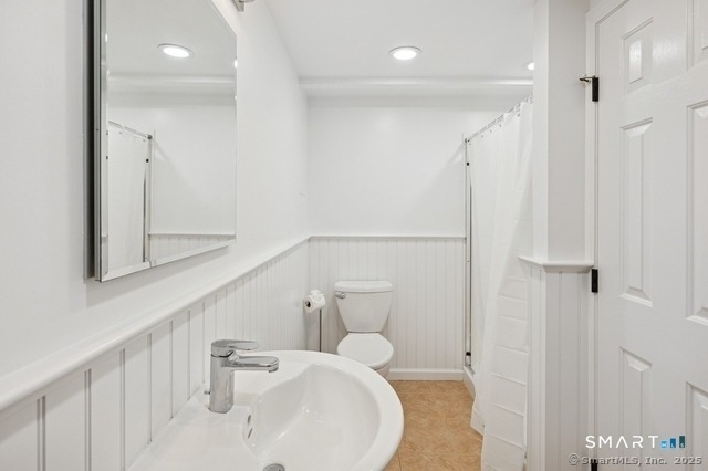88 Edward Place - Photo 18