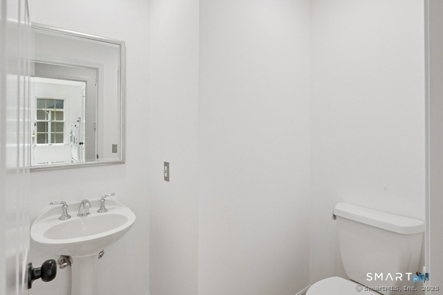 88 Edward Place - Photo 16