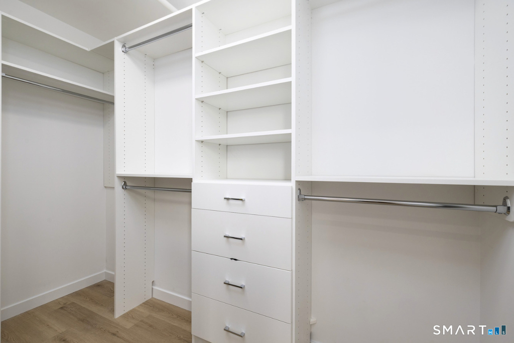 584 Main Street - Photo 3