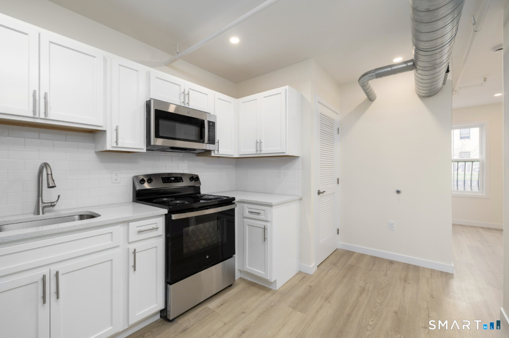 584 Main Street - Photo 0