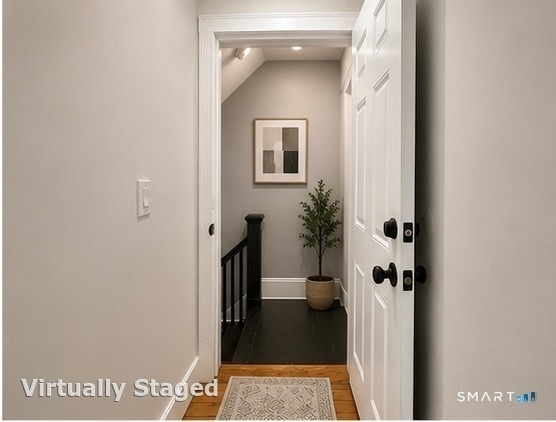 565 Carroll Avenue - Photo 3