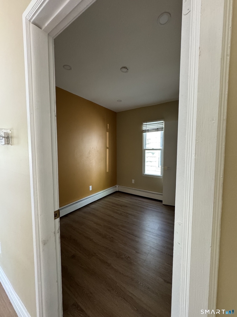 156 Wolcott Street - Photo 8