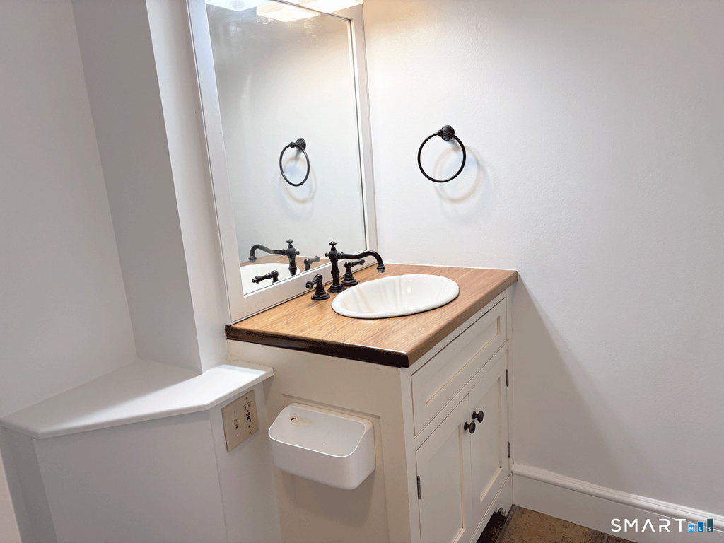503 Danbury Road - Photo 16