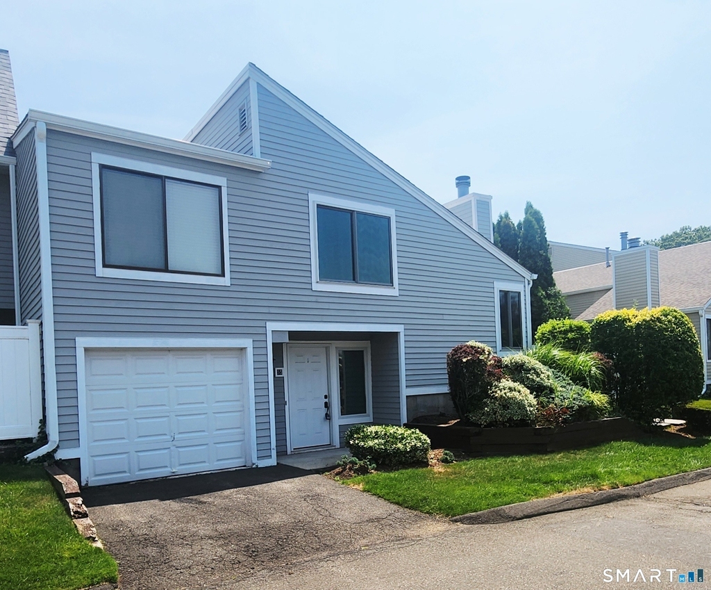 55 Peddlars Drive - Photo 0