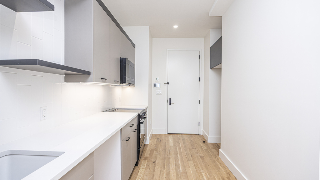 899 Fulton St - Photo 12