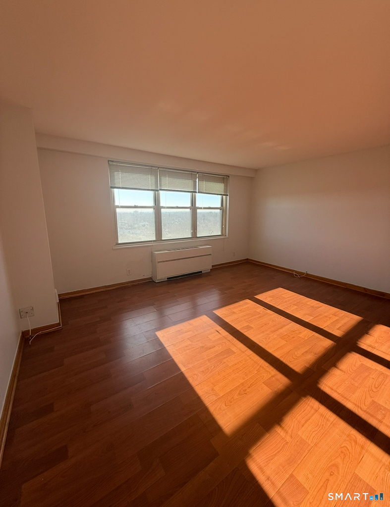 2625 Park Avenue - Photo 4