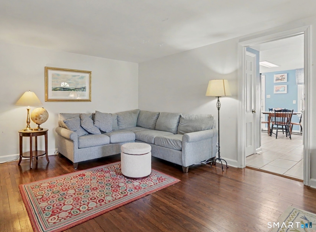 40 Oakwood Drive - Photo 3