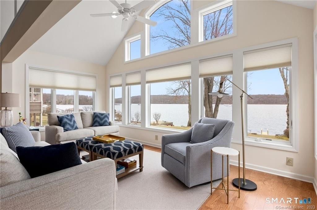 4 Eastview Road - Photo 0
