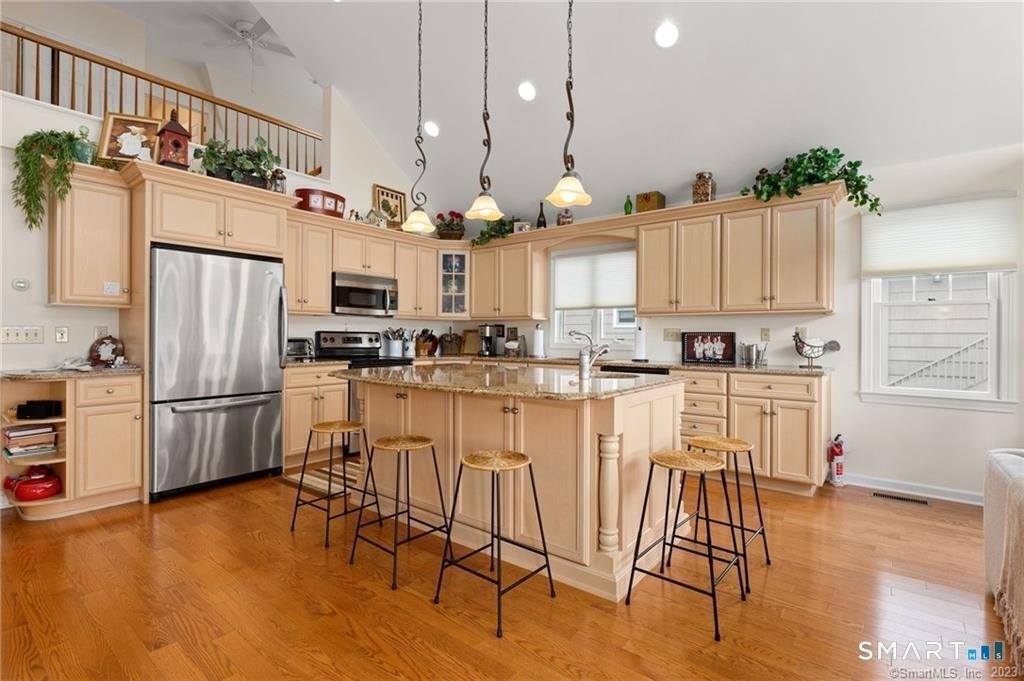 4 Eastview Road - Photo 1