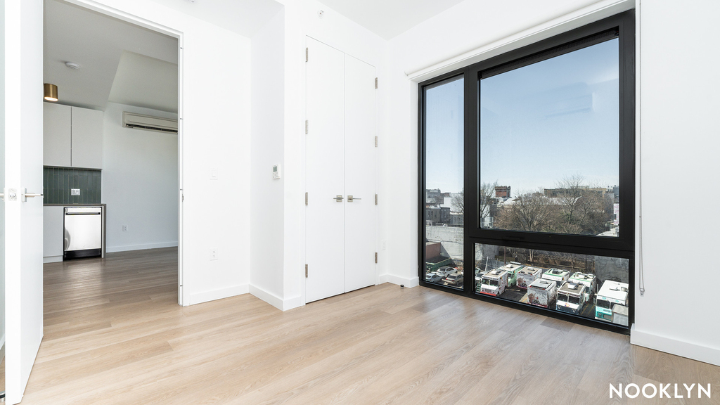 527 Grand Ave  - Photo 0