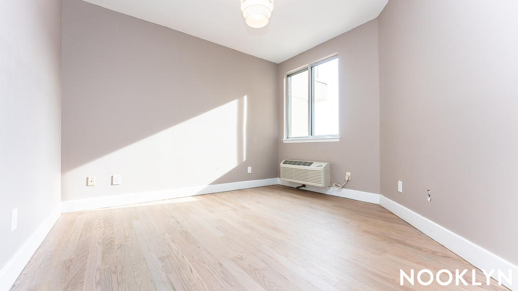756 Myrtle Ave - Photo 8