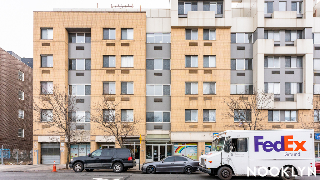 756 Myrtle Ave - Photo 19