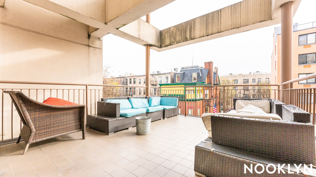 756 Myrtle Ave - Photo 17
