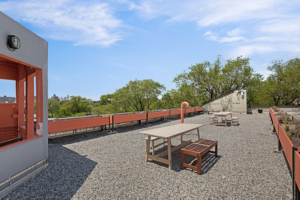 315 Seigel Street - Photo 12