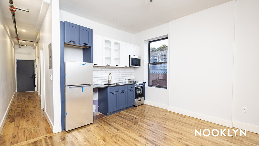 57 Grove St - Photo 2