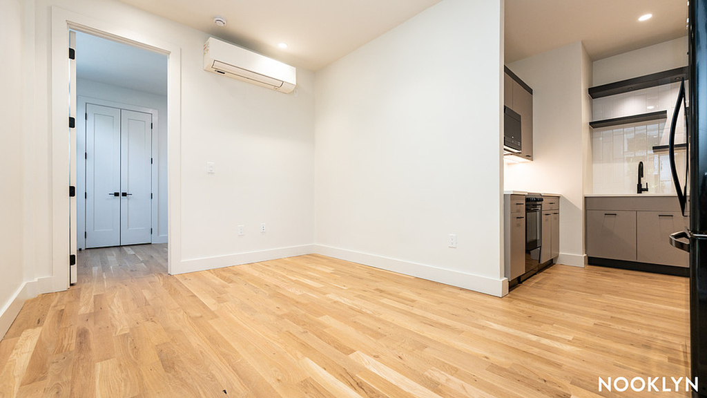 899 Fulton St - Photo 0