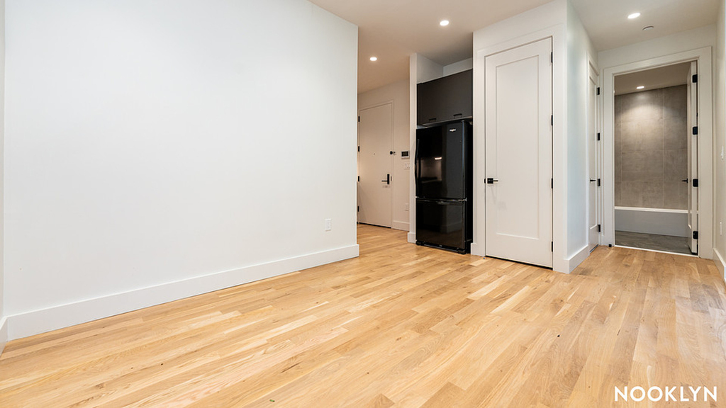899 Fulton St - Photo 13