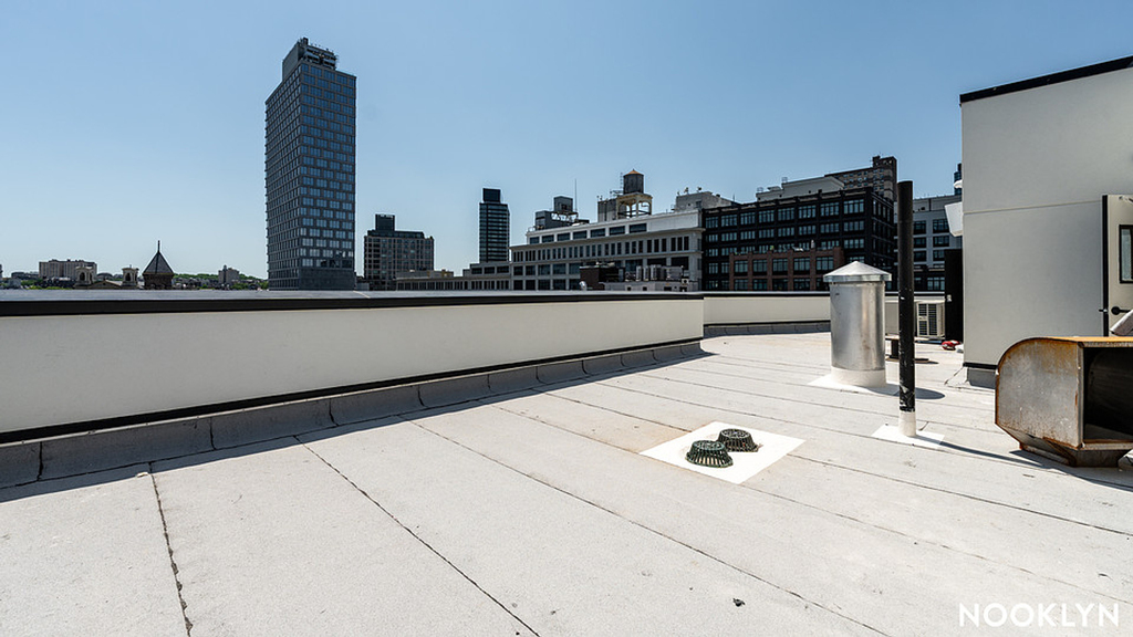 899 Fulton St - Photo 18