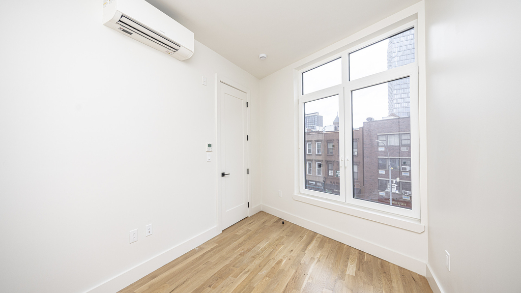 899 Fulton St - Photo 12